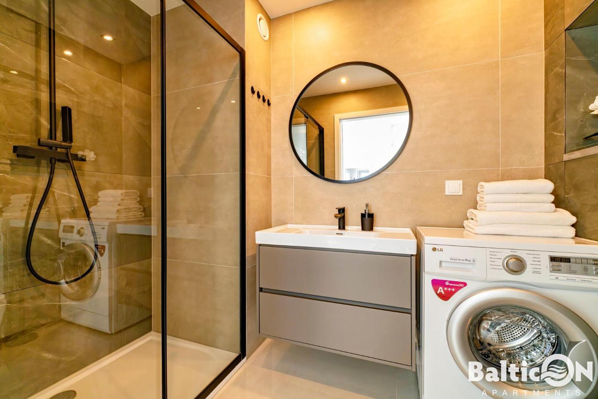 Apartamenty Balticon Westin House -Luksusowy 70M2 , Basen Pool, Sauna, Parking Inklusive 코워브제크 외부 사진