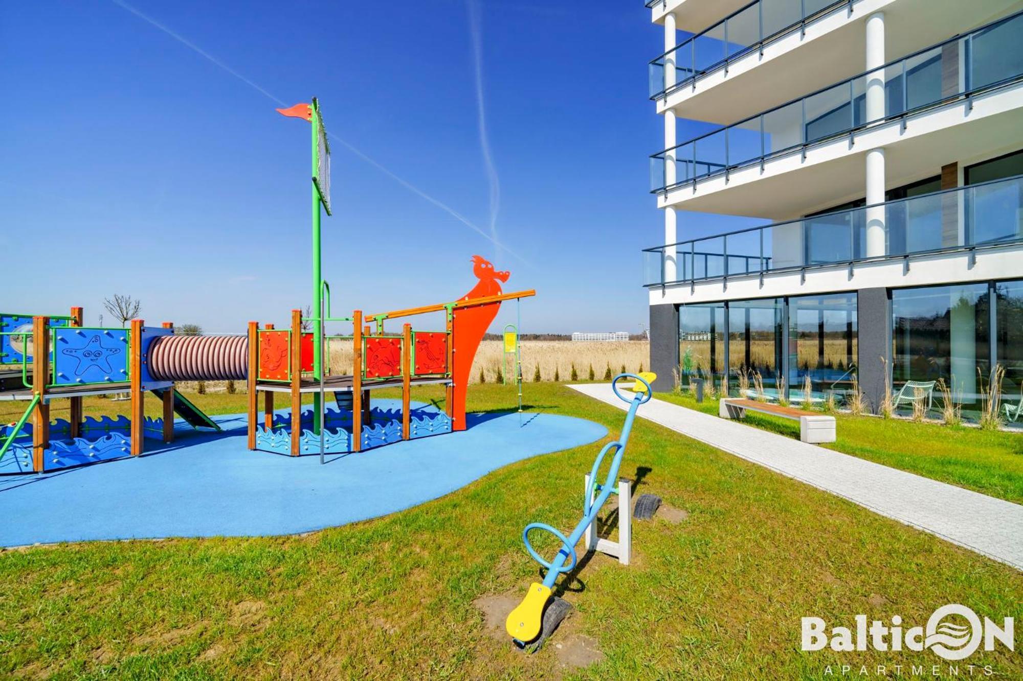 Apartamenty Balticon Westin House -Luksusowy 70M2 , Basen Pool, Sauna, Parking Inklusive 코워브제크 외부 사진