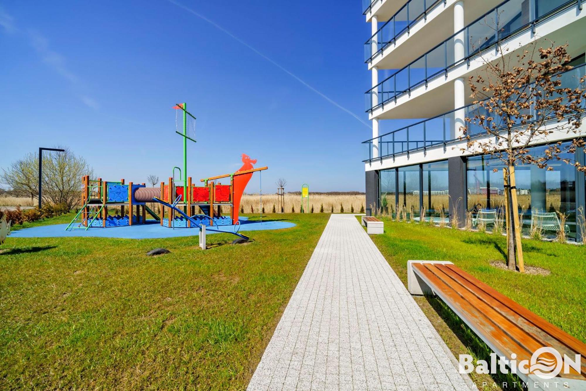 Apartamenty Balticon Westin House -Luksusowy 70M2 , Basen Pool, Sauna, Parking Inklusive 코워브제크 외부 사진