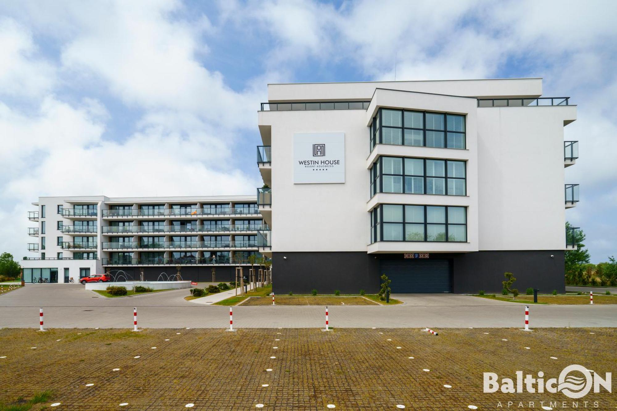 Apartamenty Balticon Westin House -Luksusowy 70M2 , Basen Pool, Sauna, Parking Inklusive 코워브제크 외부 사진